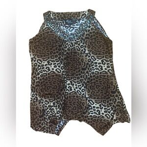 Leopard print sleeveless top with sequins collar - M
